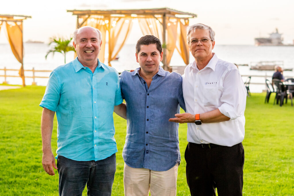 Pompeu Vasconcelos E Jesse Van Griensven (2)