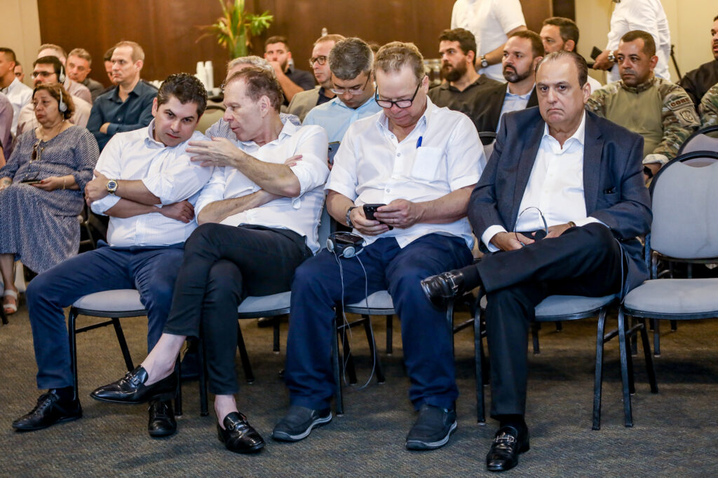 Pompeu Vasconcelos, Julio Ventura, Francisco Ventura E Max Camara