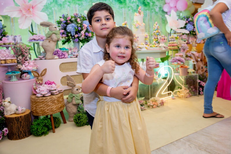 Rá-tim-bum - Flávia Laprovitera e Daniel Simões comemoram os 2 aninhos da pequena Alice