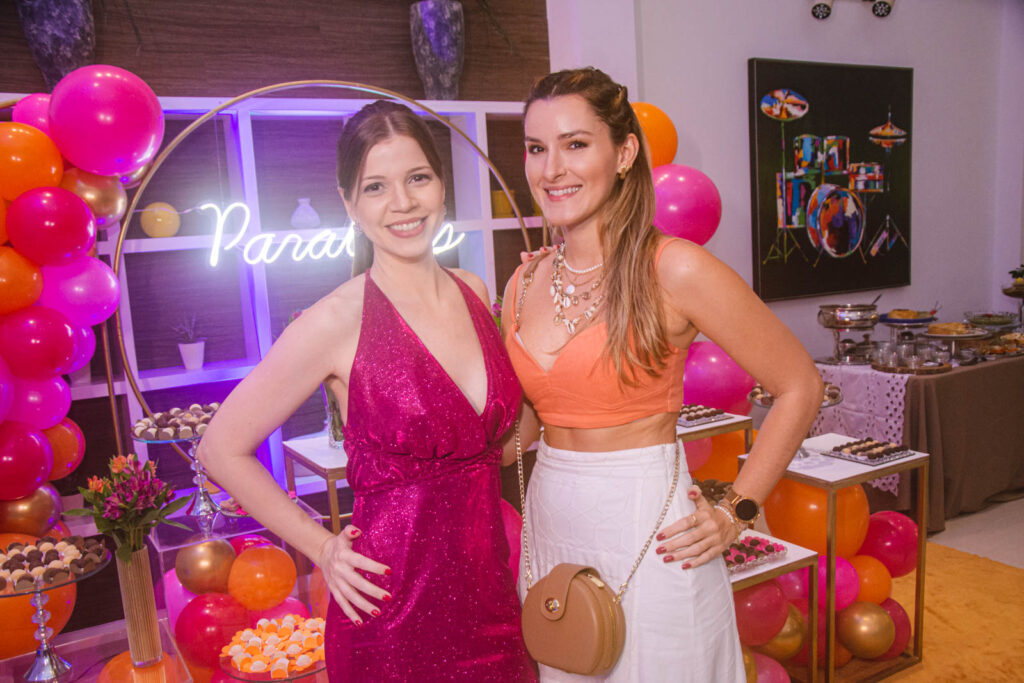 Rebecca Alves E Camila Lima