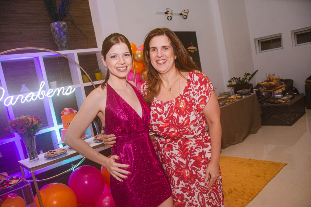 Rebecca Alves E Luciana Bruno