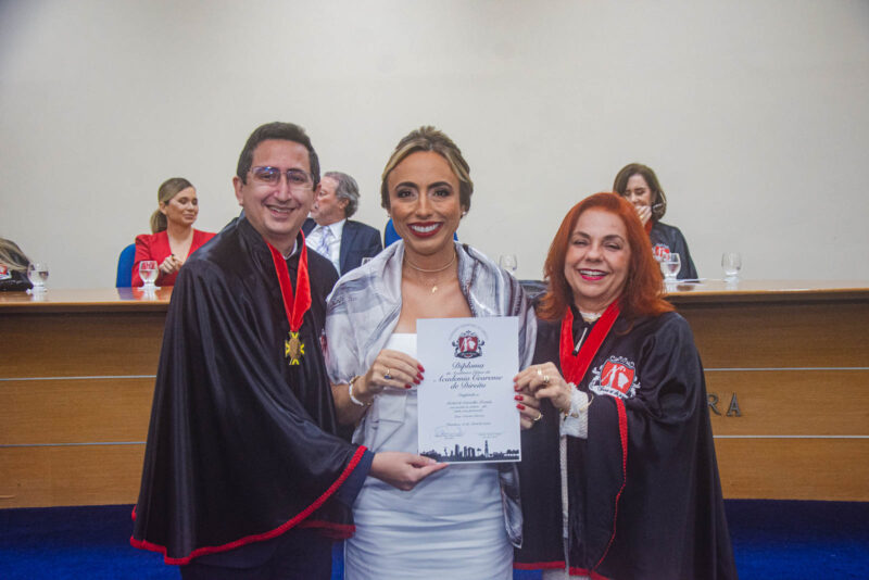 solenidade - Academia Cearense de Direito presta homenagem às mulheres com a posse das Acadêmicas Efetiva e Honorárias