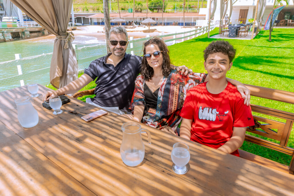 Ronaldo E Renata Távora, João Mateus