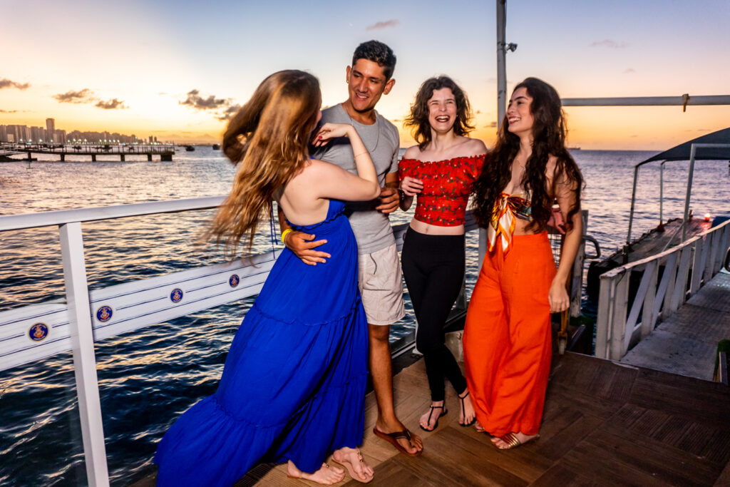 Sofia Sampaio, Gabriel Régis, Ana Carolina E Natalia Duarte (1)
