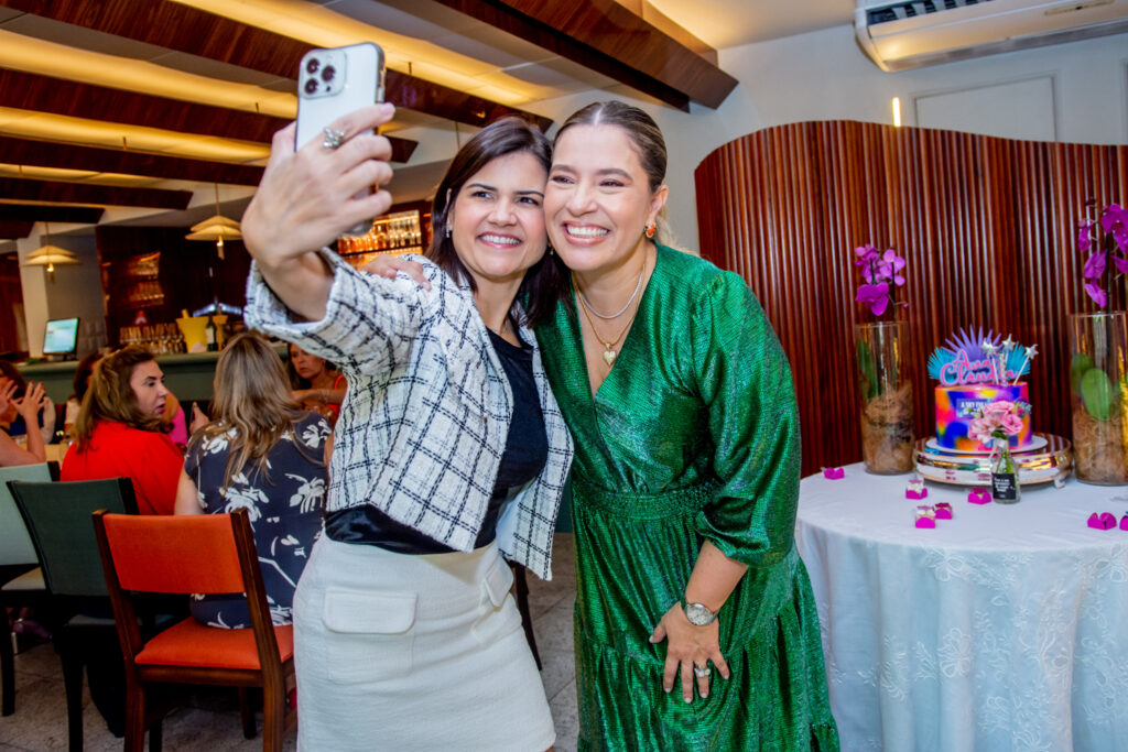 Ticiana Brígido E Ana Claúdia Aguiar