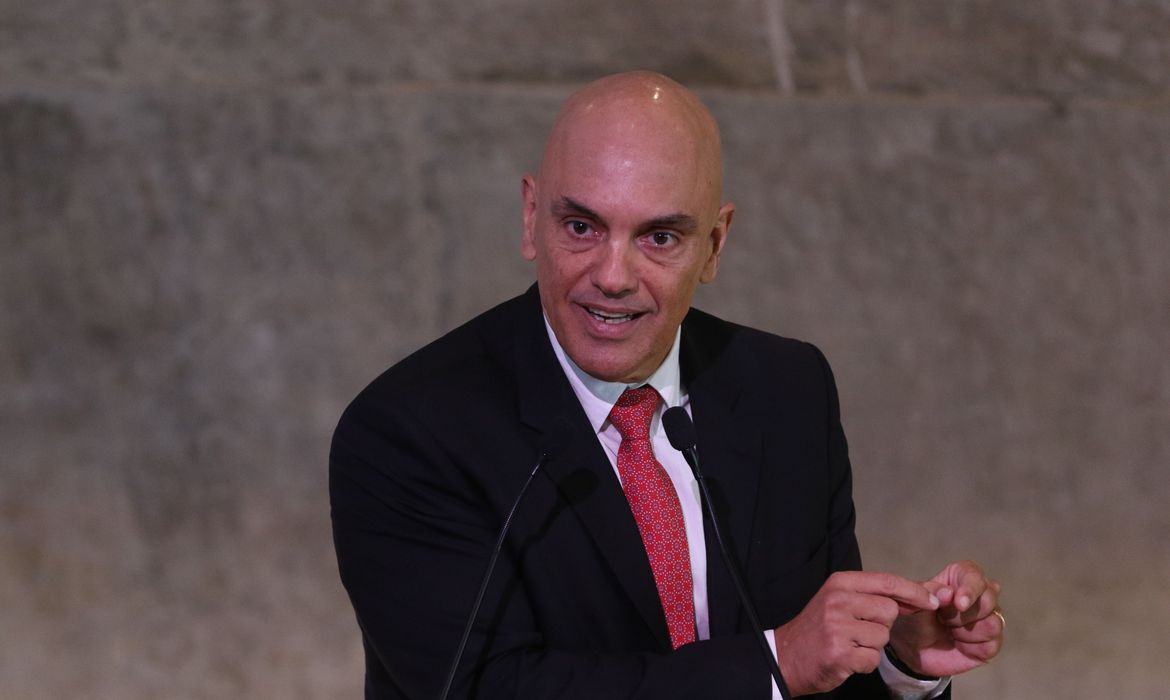Moraes nega pedido de deputado do PL para visitar Anderson Torres na prisão