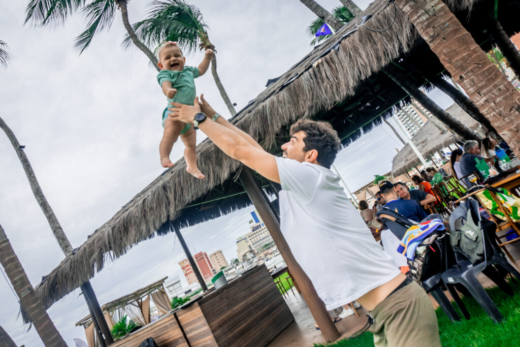 Violeta Nottingham E Léo Lima