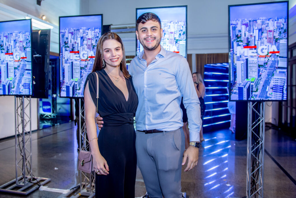 Virginia Vieira E Giovanni Aguiar