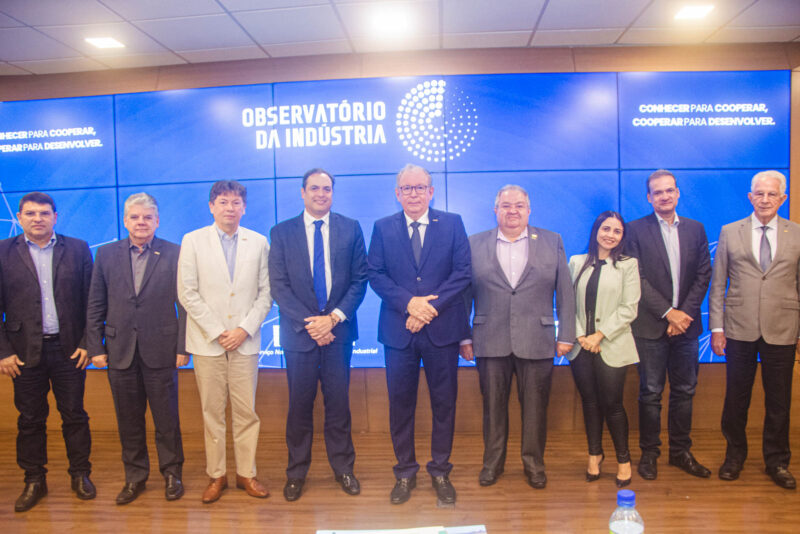 Observatório da Industria - Ricardo Cavalcante recebe novo Presidente do BNB, Paulo Câmara, na FIEC