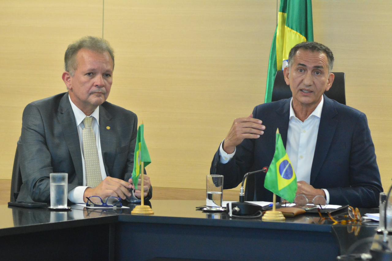 Audiência de André Figueiredo e prefeitos cearenses com Ministro busca ajuda humanitária e reconstrução de estruturas destruídas por temporais