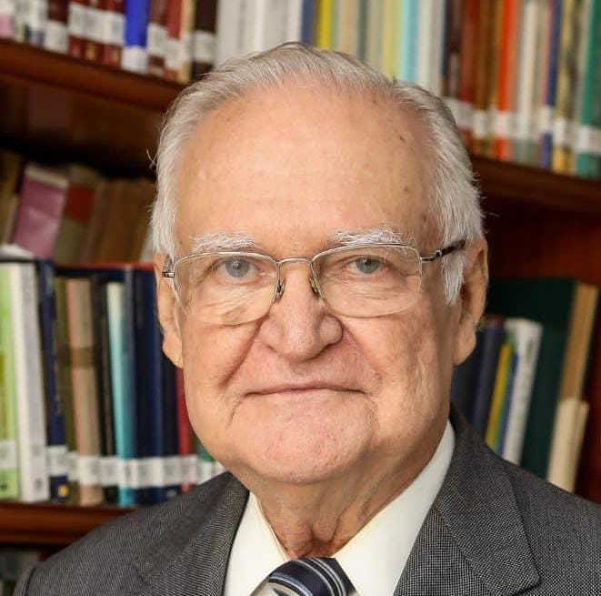Morre, aos 82 anos, o professor e jurista Hugo de Brito Machado