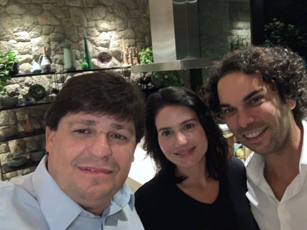 
				Aniversário de Cláudio Vale
				