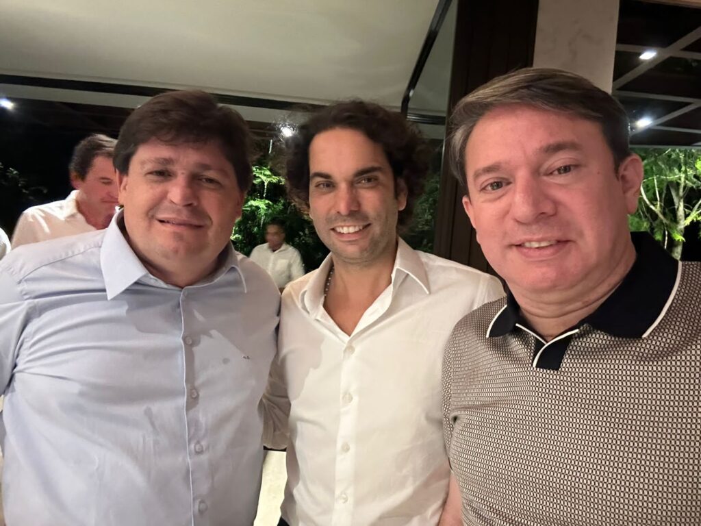 
				Aniversário de Cláudio Vale
				