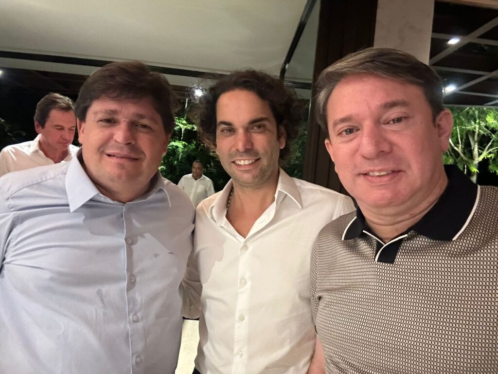 
				Aniversário de Cláudio Vale
				