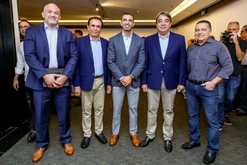 Liderança e planejamento - Ex-diretor do FBI, George Lazar Piro, profere palestra em evento promovido pela Corpvs Segurança