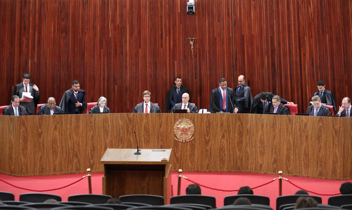 TSE multa parlamentares por ligar Lula a caso Celso Daniel