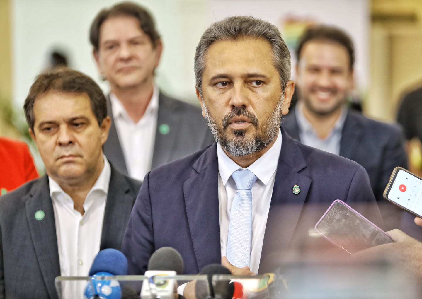 Elmano comenta possibilidade de Evandro Leitão se filiar ao PT: “eu convido há muito tempo”