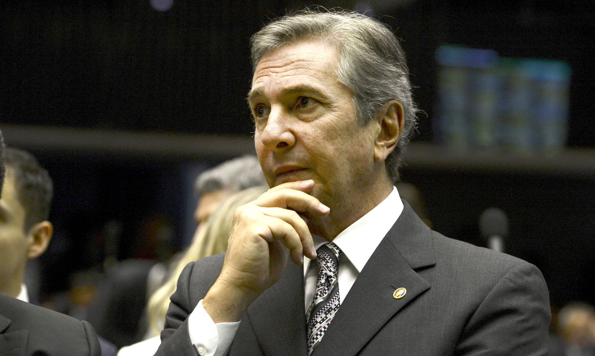 Ex-presidente Fernando Collor é preso por determinação de Moraes