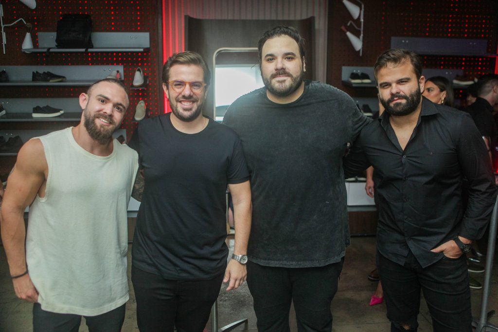 Albu, Claudio Nelson, Andre Guerreiro E Lucas Coelho (2)