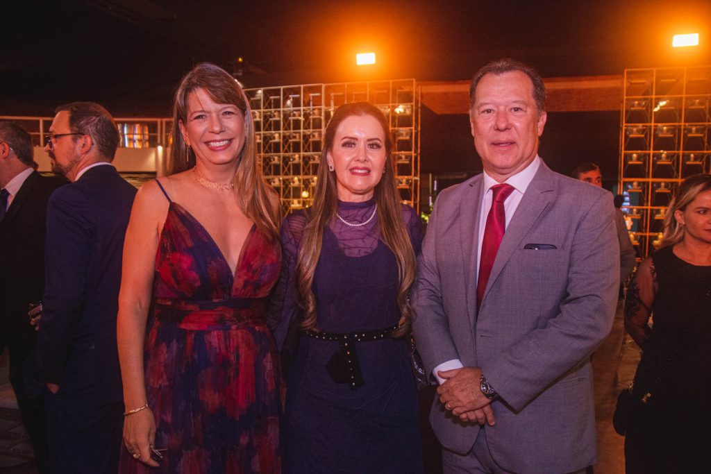 Aline Teles, Liana Fujita E Carlos Fujita