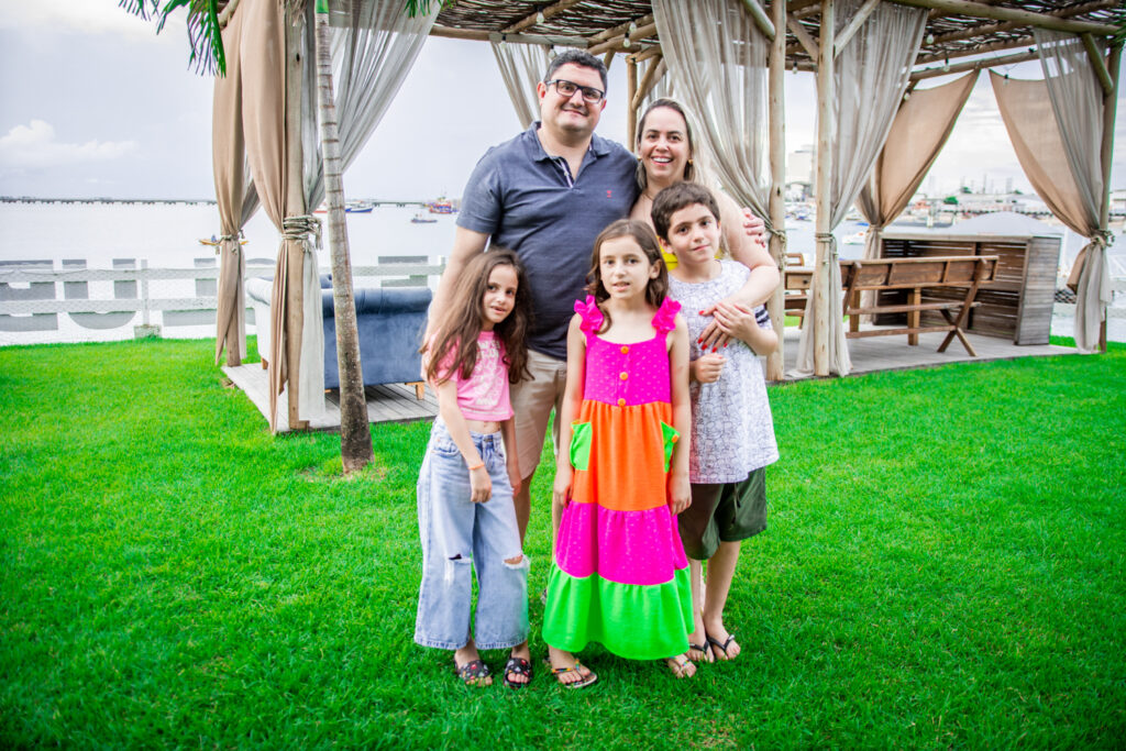 Ana Cecília, Thales, Maria Alice, Emanuela E Marcel Pontes
