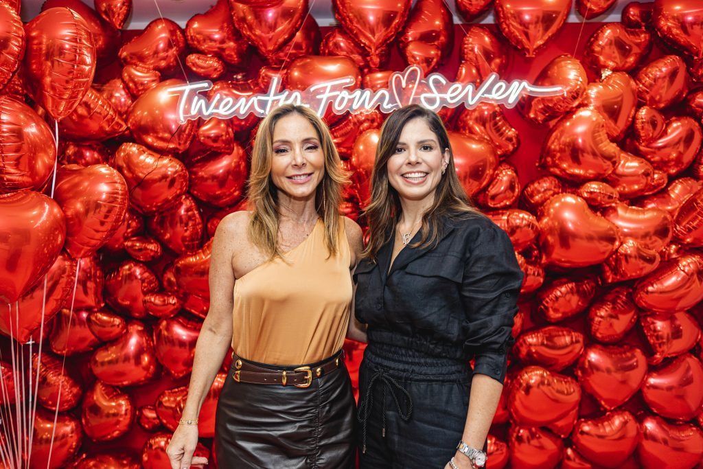 Ana Paula Daud E Carol Bezerra