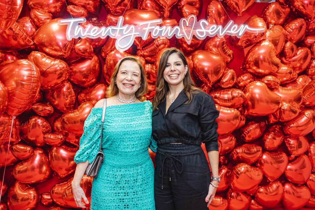Angela Cunha E Carol Bezerra
