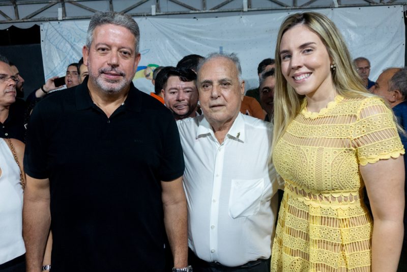 Inauguração - Prefeitura de Maracanaú inaugura primeiro trecho da revitalização da Av. Wilson Camurça