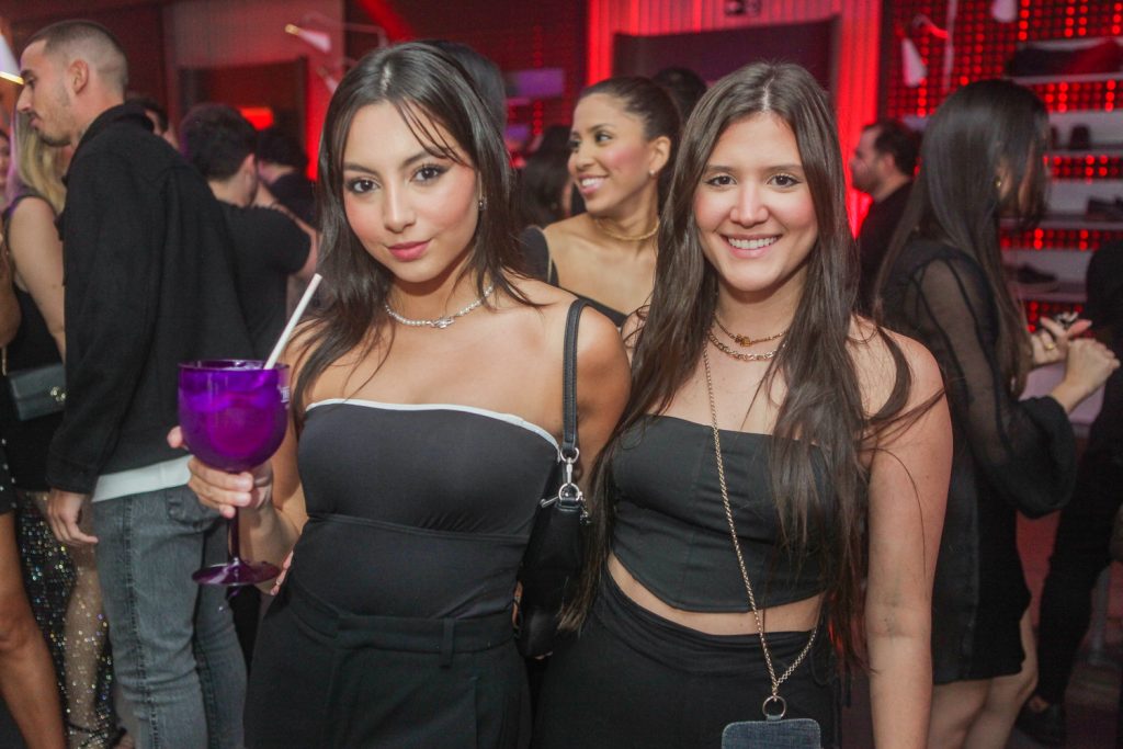 Beatriz Muniz E Nicole Ferraro