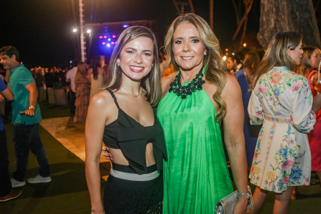 Camila Goes E Carol Picanço