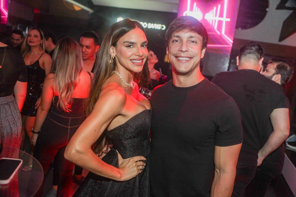 Camila Lima E Elton Nogueira