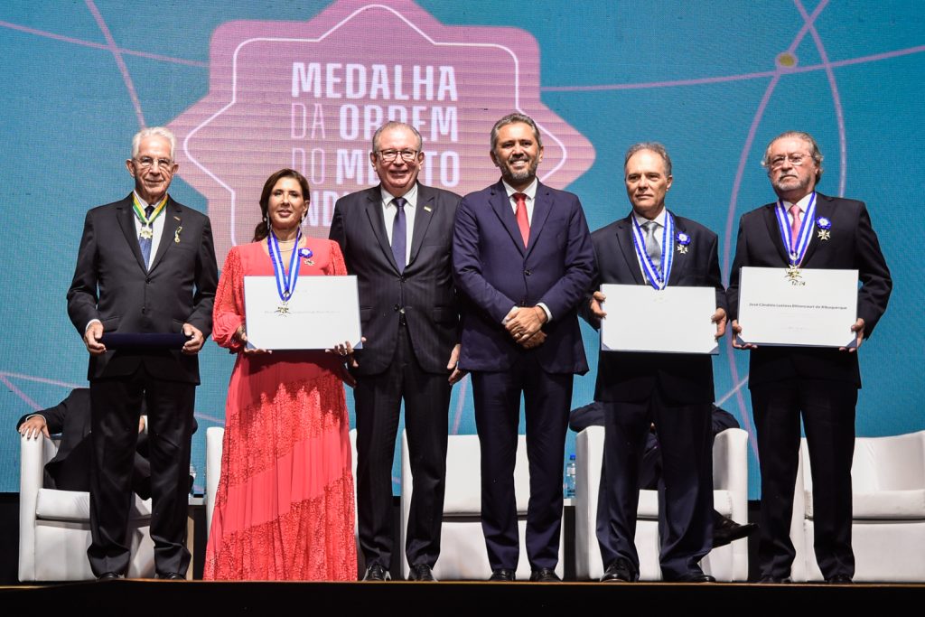 Carlos Prado, Regina Dias Branco, Ricardo Cavalcante, Elmano De Freitas, José Carlos Pontes E Cândido Albuquerque