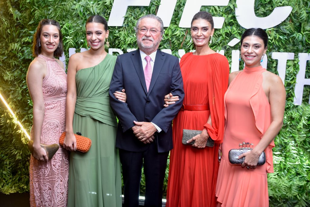 Catarina, Isabela, Cândido, Rebecca E Beatriz Albuquerque (1)