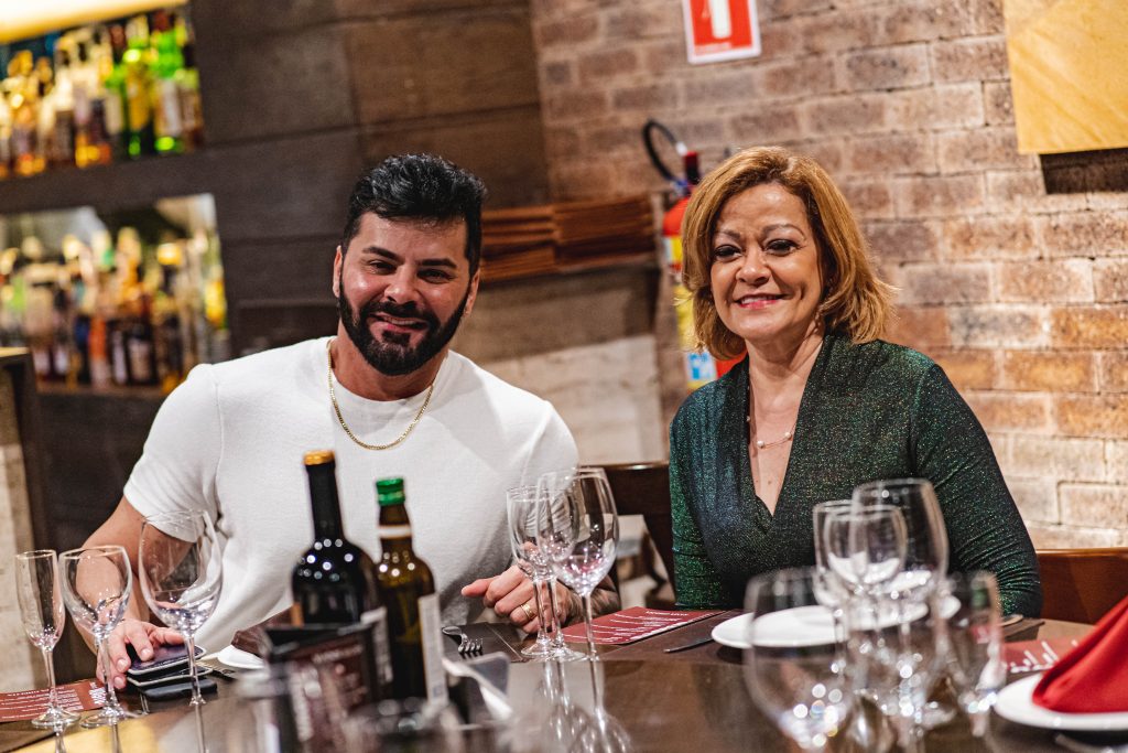 Charles Gois E Cecilia Rodrigo