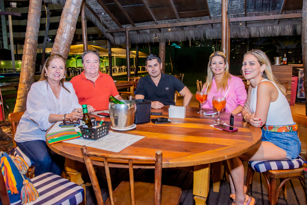 Cristina E Chiquinho Aragão, Pompeu Vasconcelos, Tatiana Luna E Mariana Dafonte (2)