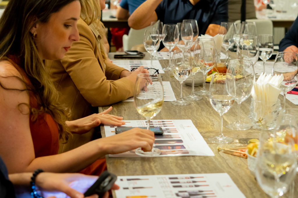 Degustação De Vinhos Nobres Por Galpão Design E Casa Bernutty Co. (24)