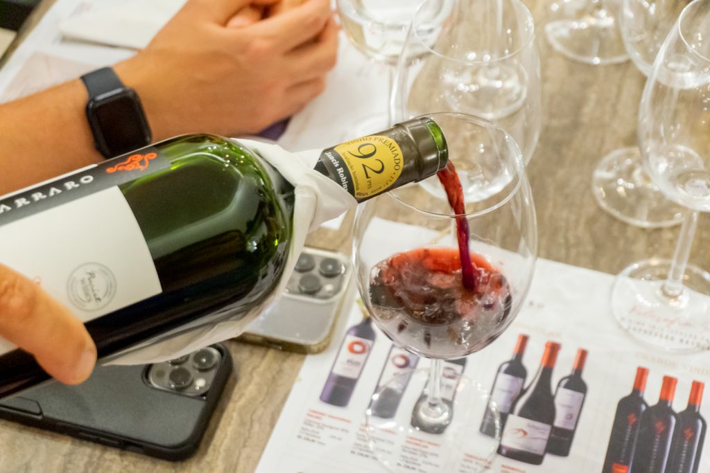 Degustação De Vinhos Nobres Por Galpão Design E Casa Bernutty Co. (66)