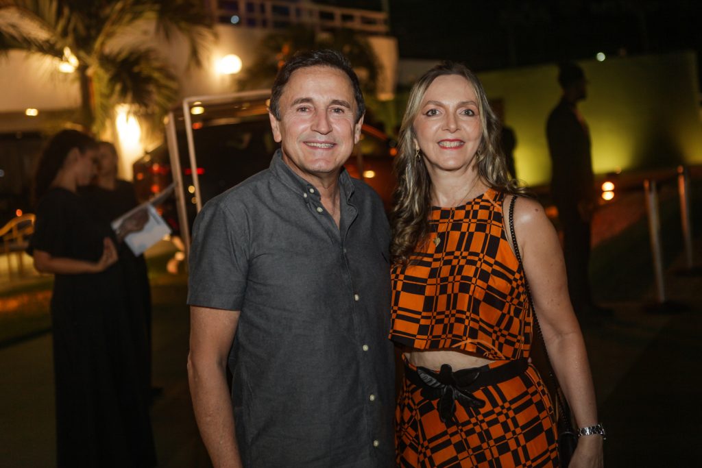 Dias Junior E Socorro Dias