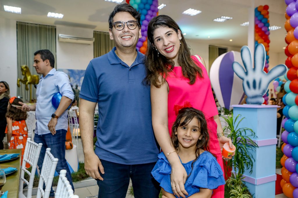 Douglas, July E Aurora Martins