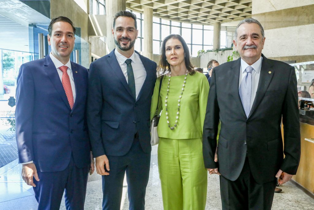 Eduardo, Guilherme, Glaucia E Bismarck Maia (3)