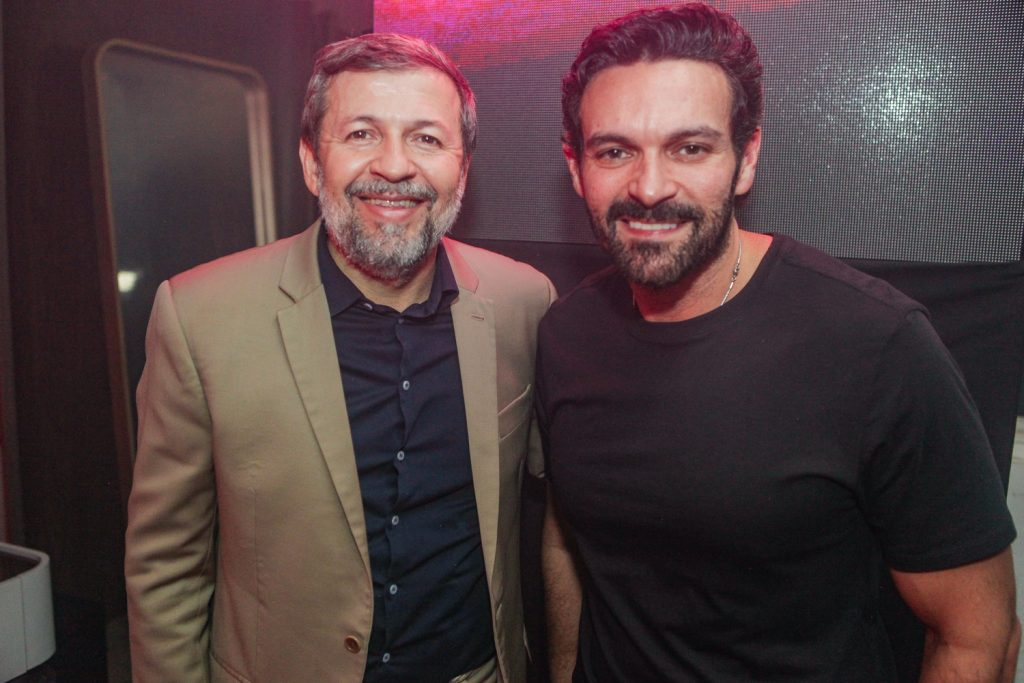 Elcio Batista E Clovis Holanda