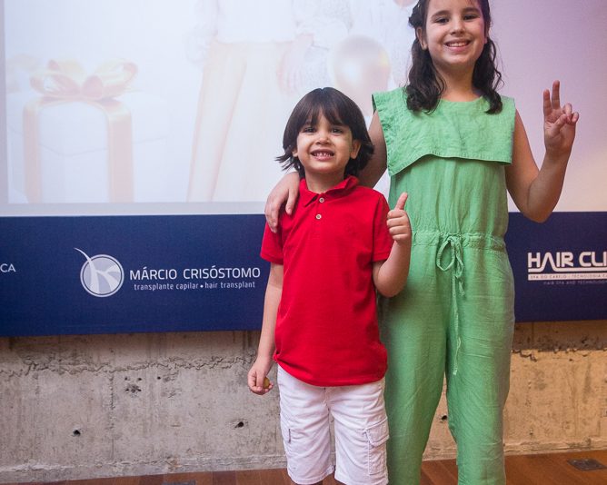 Happy Birthday - Manoela Crisóstomo ganha carinhosa surpresa de aniversário