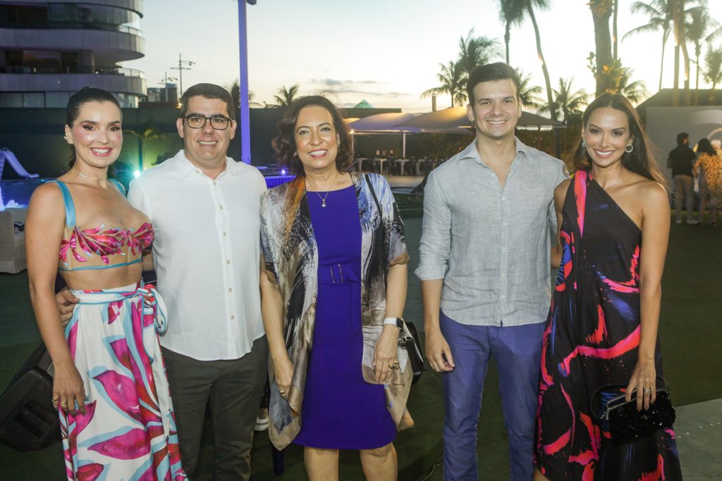Erika, Paulino Aguiar, Nilra Guimarães, Diego Lyra E Laura Guimarães Lyra