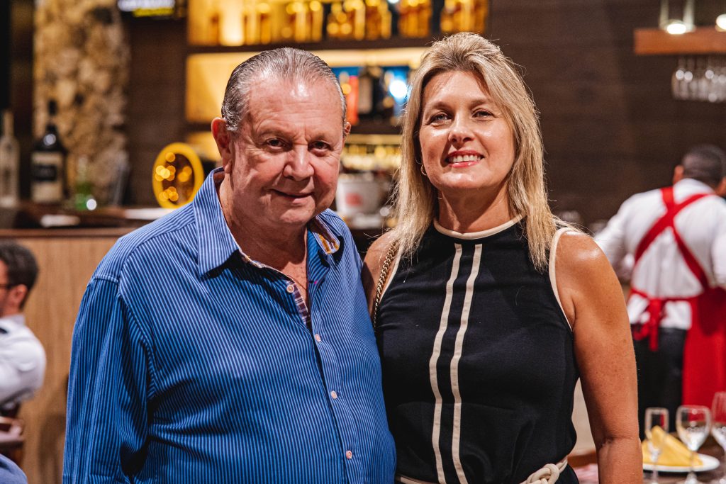 Ernani E Monique Barreira