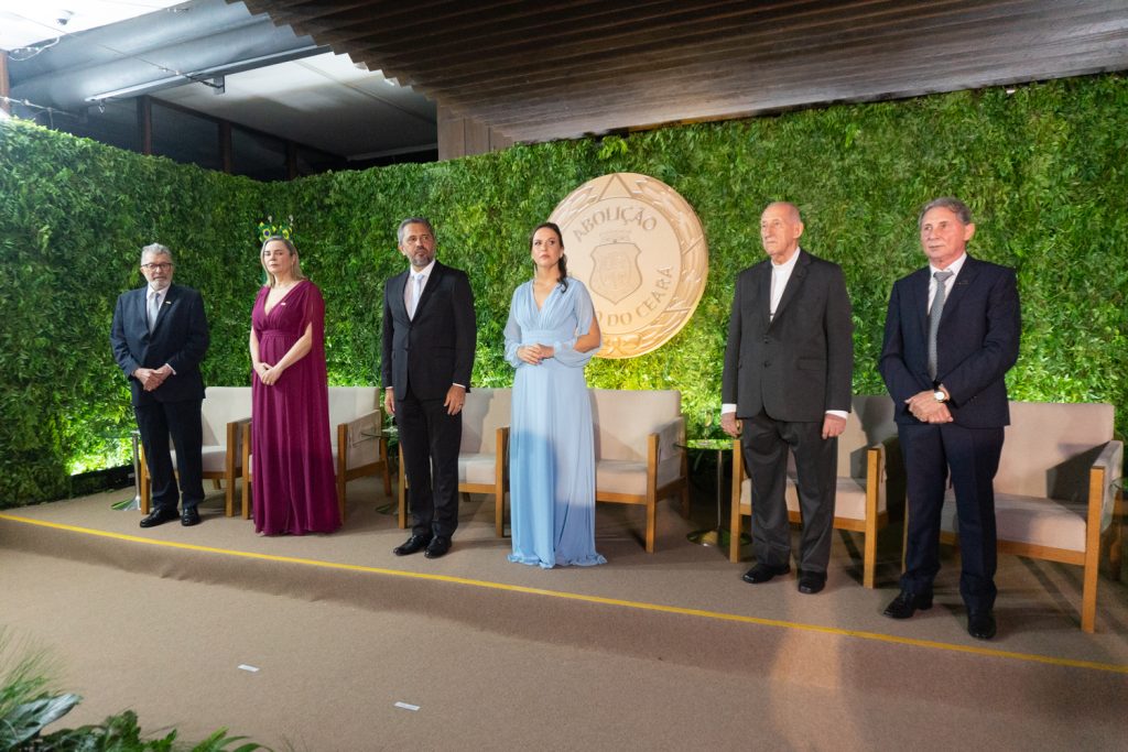 Eudoro Santana, Katia Magalhães Arruda, Elmano E Lia De Freitas, Dom José Aparecido Tosi E Vilmar Ferreira (14)