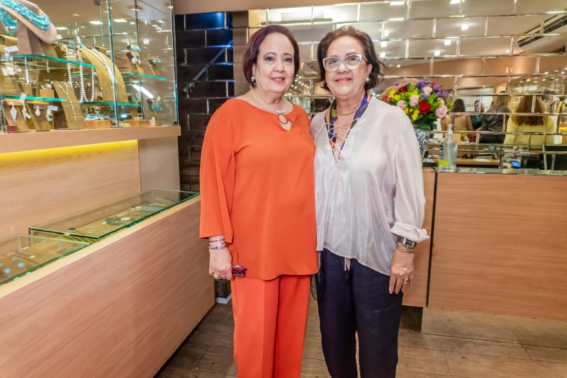 petit comité - Sandra Pinheiro arma evento especial alusivo ao Dia das Mães