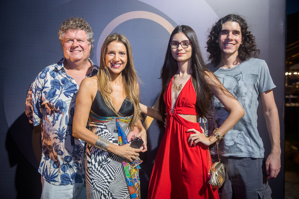 Evandro, Eliziane Colares, Agatha Ferrari E Evandro Alencar (4)