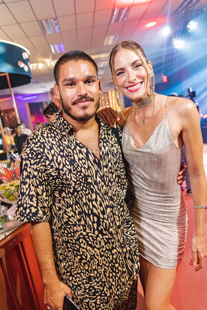 
				Fellipe Torres e Dani Gondim 
				