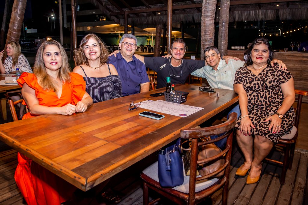 
				Fernanda Aguiar, Adriana Marques, Henrique Silva, Gerd, Hiedno Santiago e Ana Vladia 
				