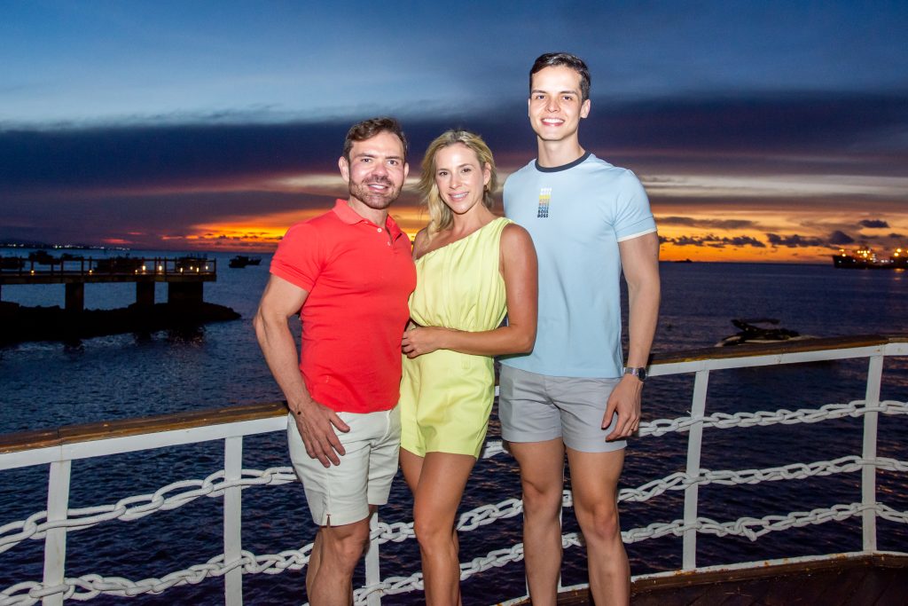 
				Fred Carioca, Martinha Freire e Wilian Carioca
				